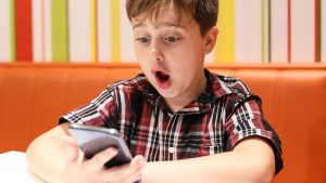 فناوری هوشمند برای کنترل گوشی فرزندان شما